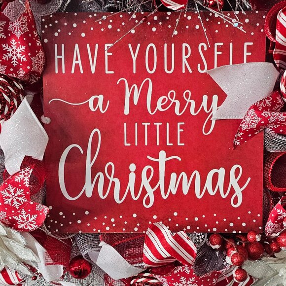 🎅 "Have Yourself a Merry Little Christmas" Wreath 🎄 - Picture 3 of 7